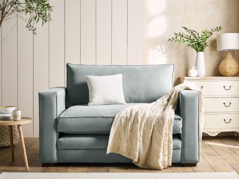 Trafalgar Fabric Loveseat